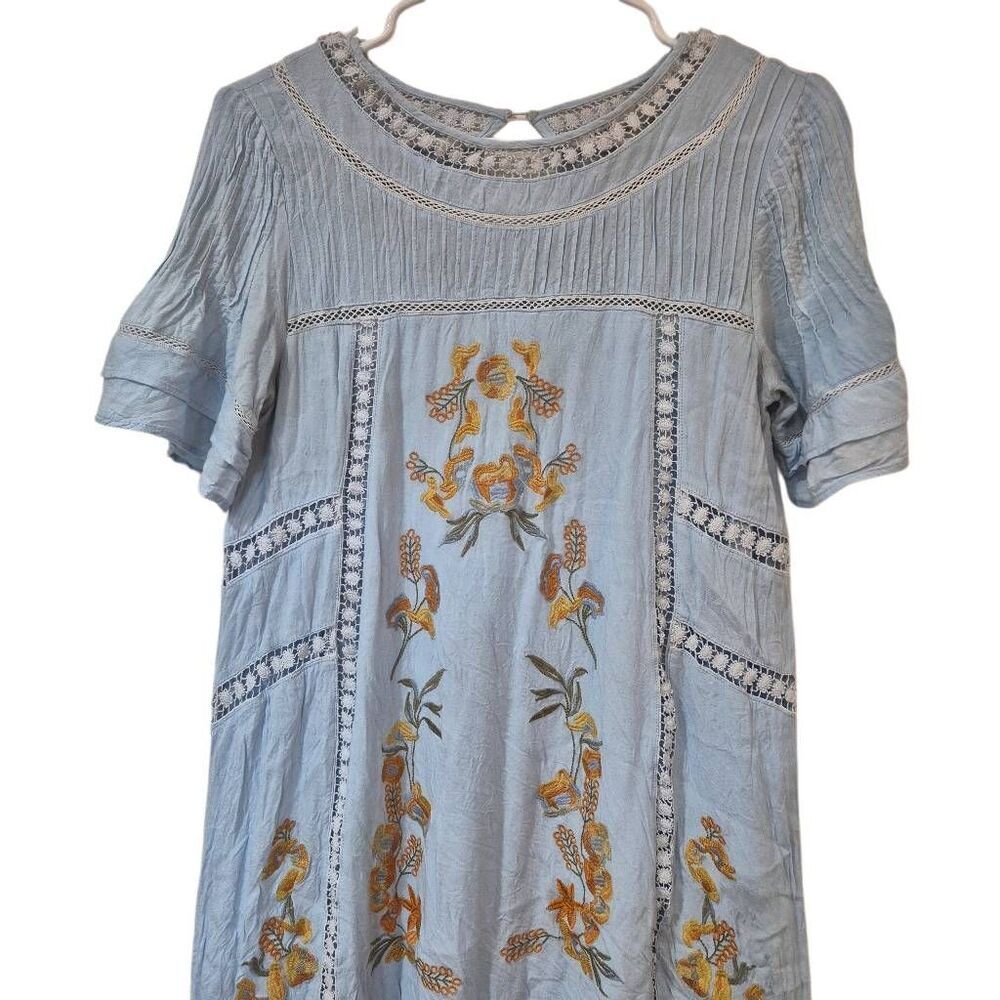 Brass & Roe Light Blue Embroidered Floral Swing Dress Lace Trim Flutter Sleeve M - Picture 8 of 16